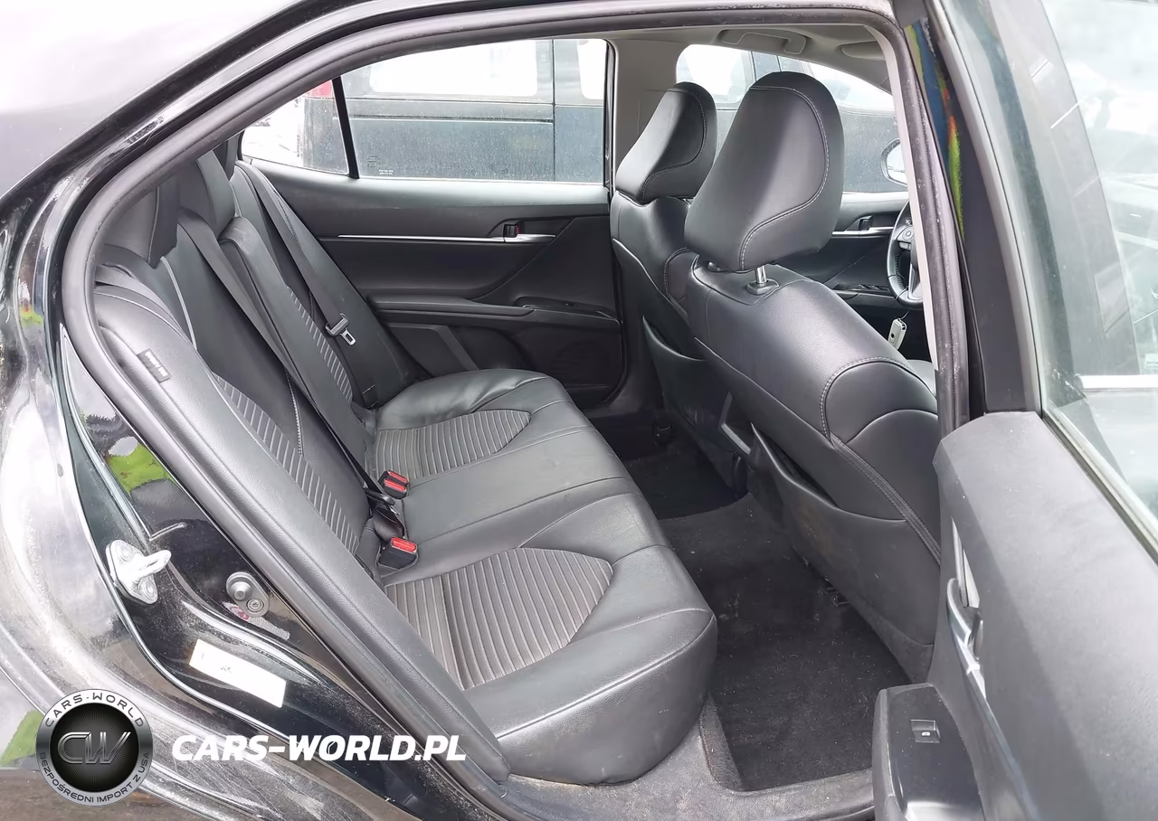 2018 Toyota Camry Se VIN:4T1B11HK4JU088235 - 8