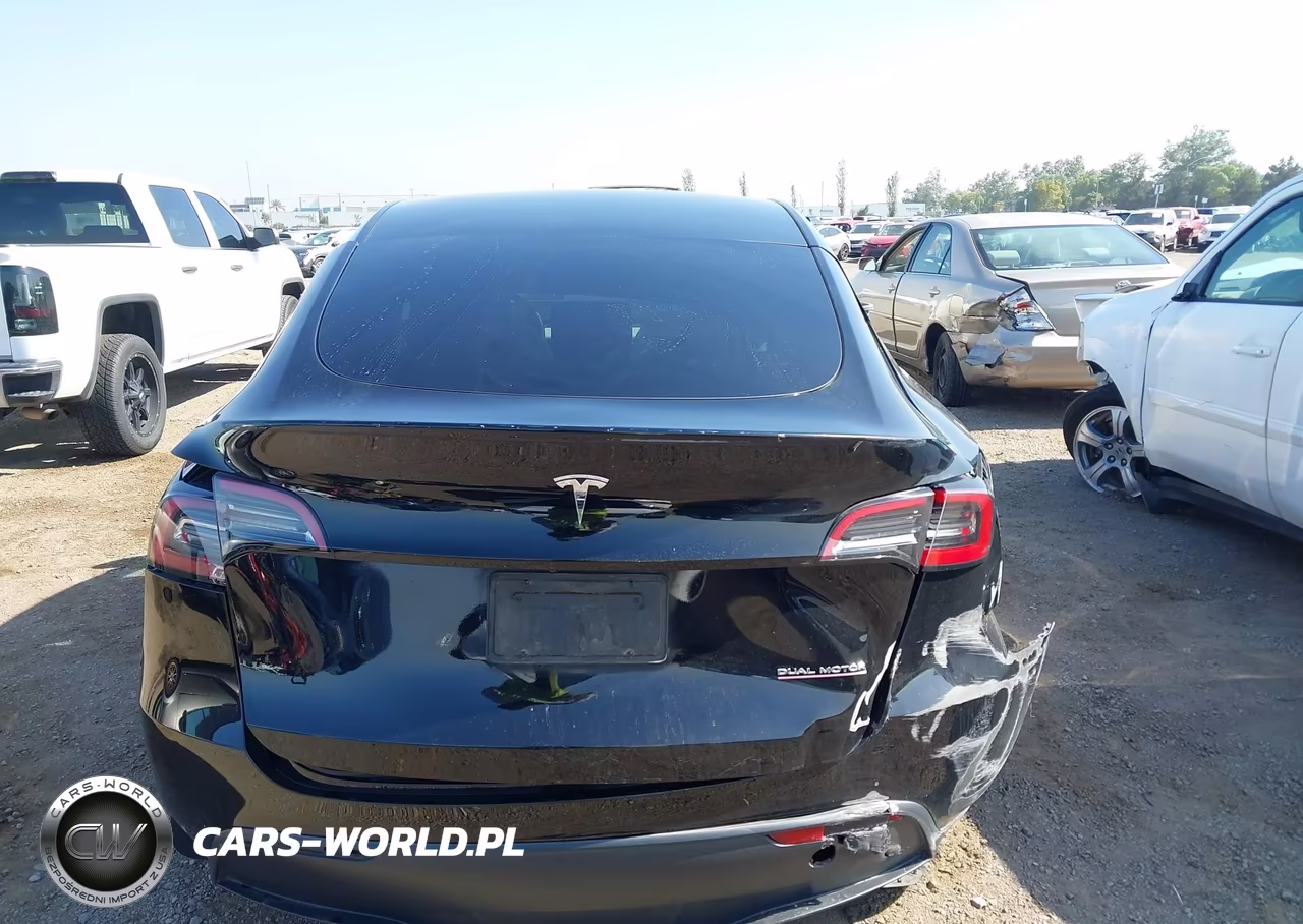 2023 Tesla Model Y Performance Dual Motor All-Wheel Drive VIN:7SAYGDEF4PF624014 - 15