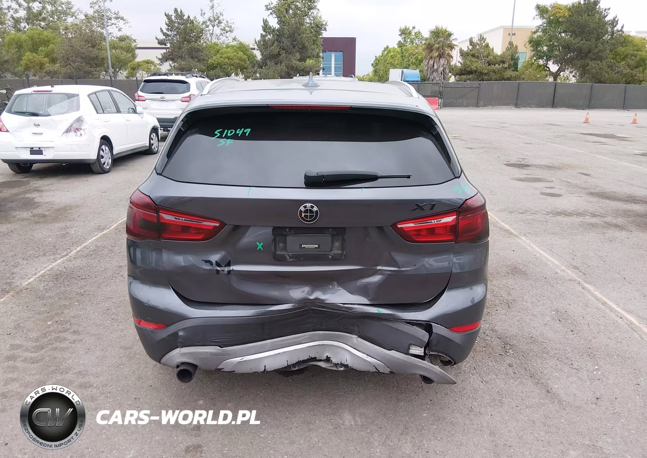 2017 BMW X1 xDrive28I VIN:WBXHT3Z38H4A53984 - 16