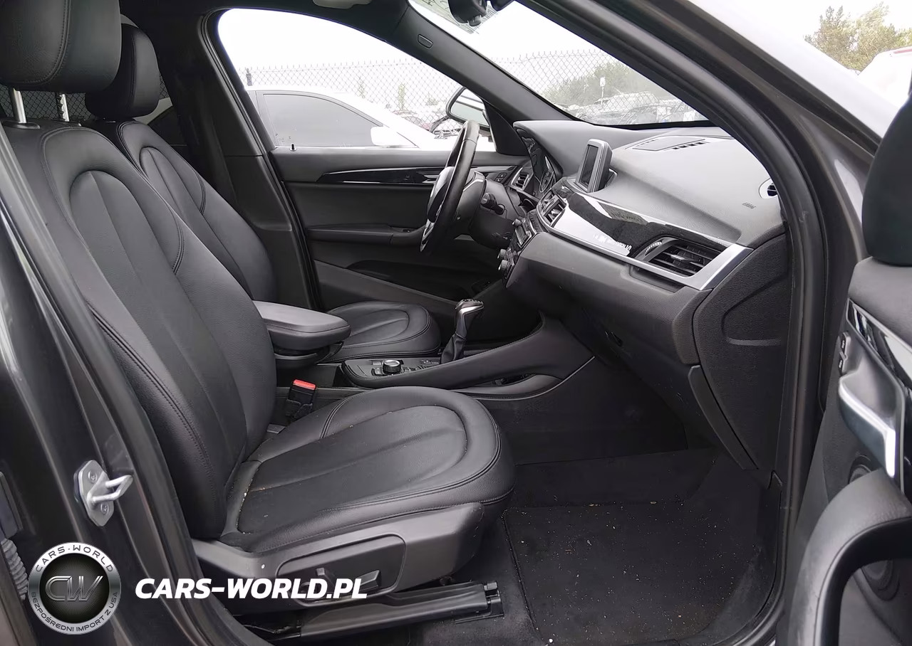 2017 BMW X1 xDrive28I VIN:WBXHT3Z38H4A53984 - 5