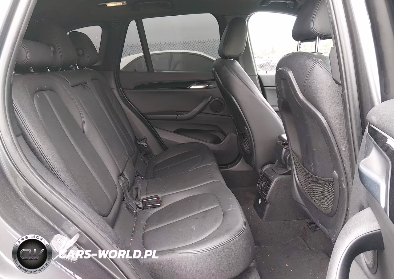 2017 BMW X1 xDrive28I VIN:WBXHT3Z38H4A53984 - 8