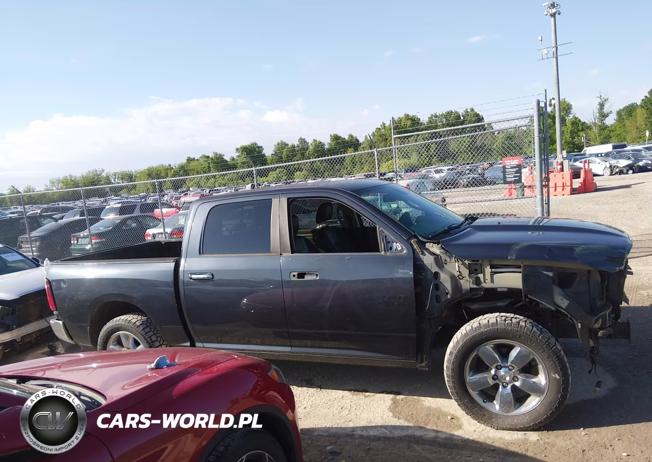 2015 Ram 1500 Big Horn VIN:1C6RR7LT7FS705880 - 14