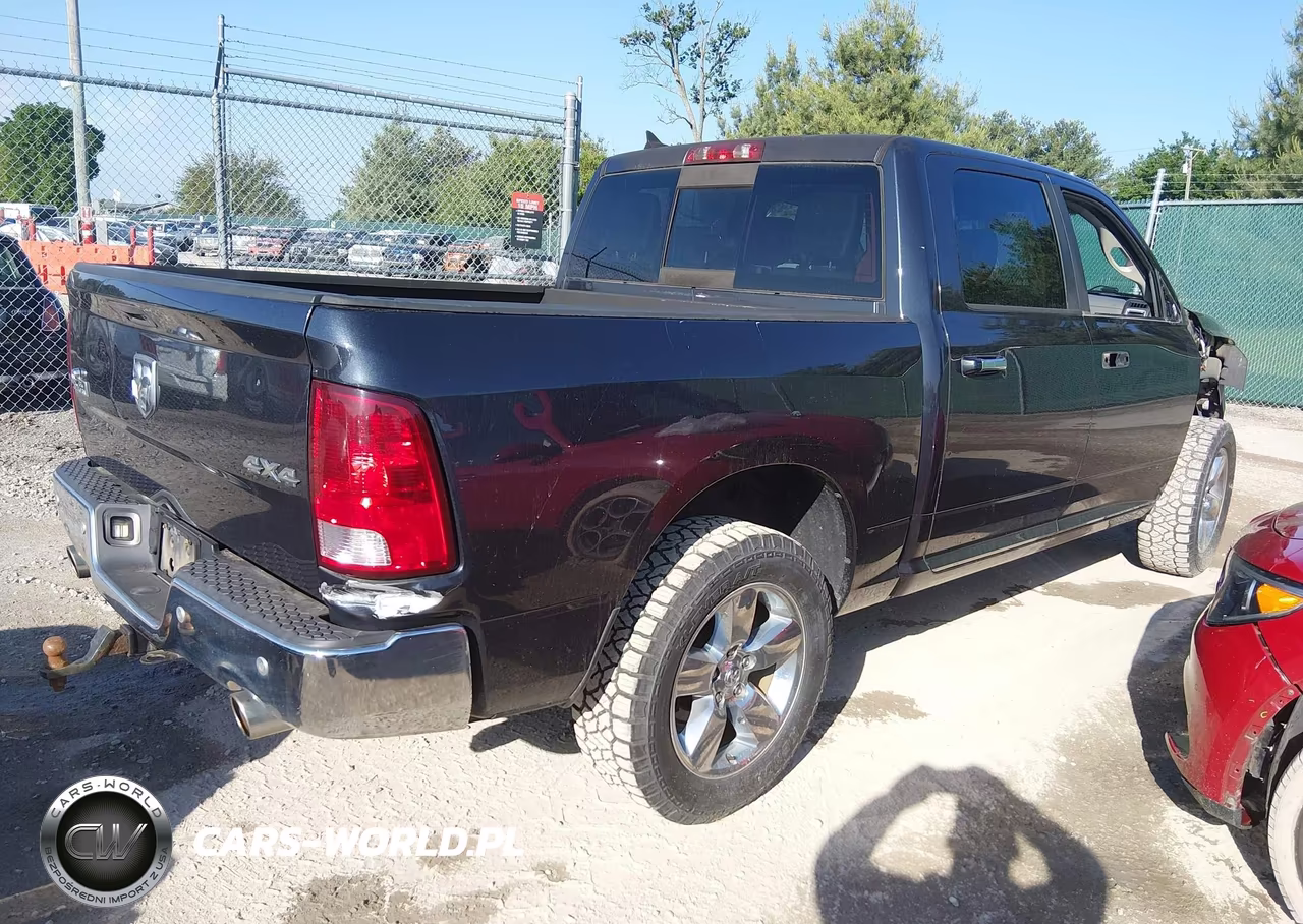 2015 Ram 1500 Big Horn VIN:1C6RR7LT7FS705880 - 4
