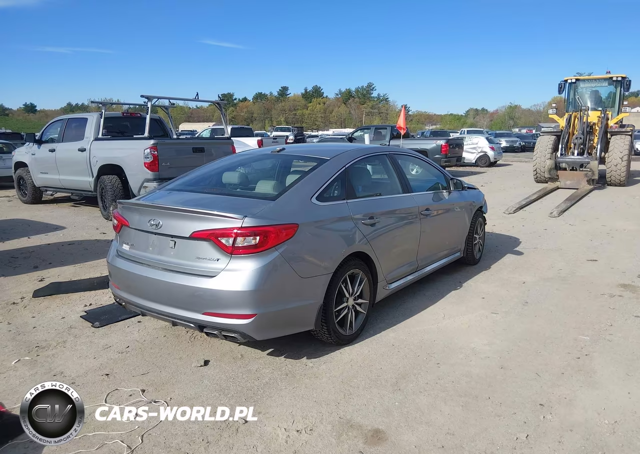 2017 Hyundai Sonata Sport 2.0T VIN:5NPE34AB5HH542696 - 4