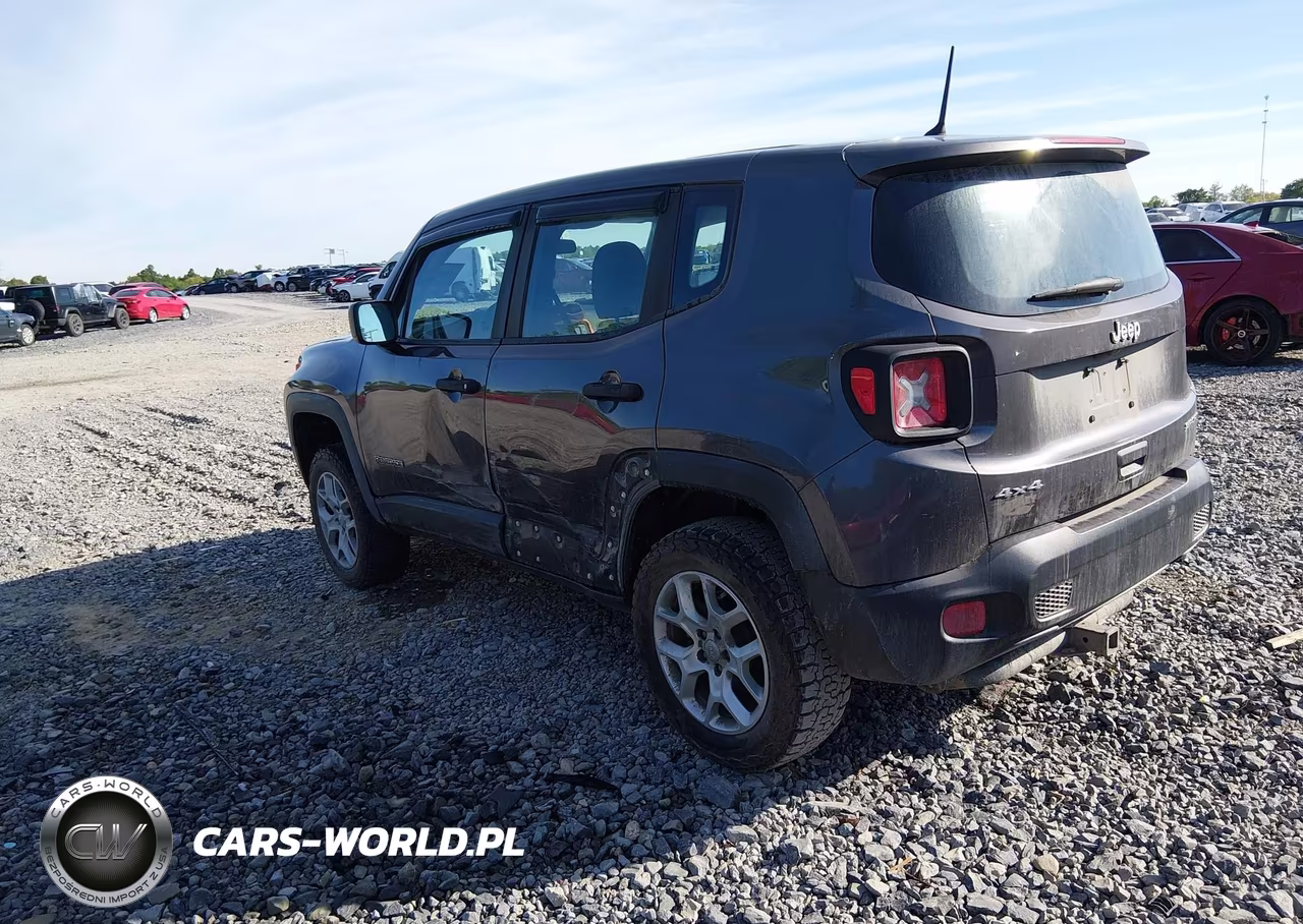 2018 Jeep Renegade Sport 4X4 VIN:ZACCJBAB2JPH81783 - 3