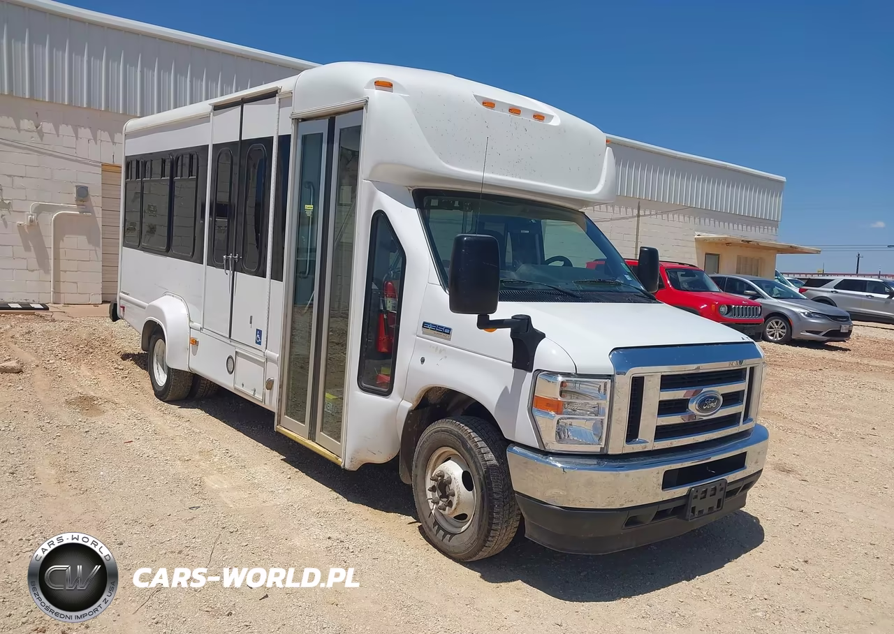 2021 Ford E-350 Cutaway