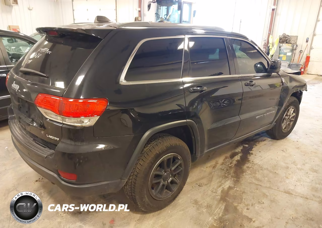 2019 Jeep Grand Cherokee Laredo E 4X4 VIN:1C4RJFAG0KC838033 - 4