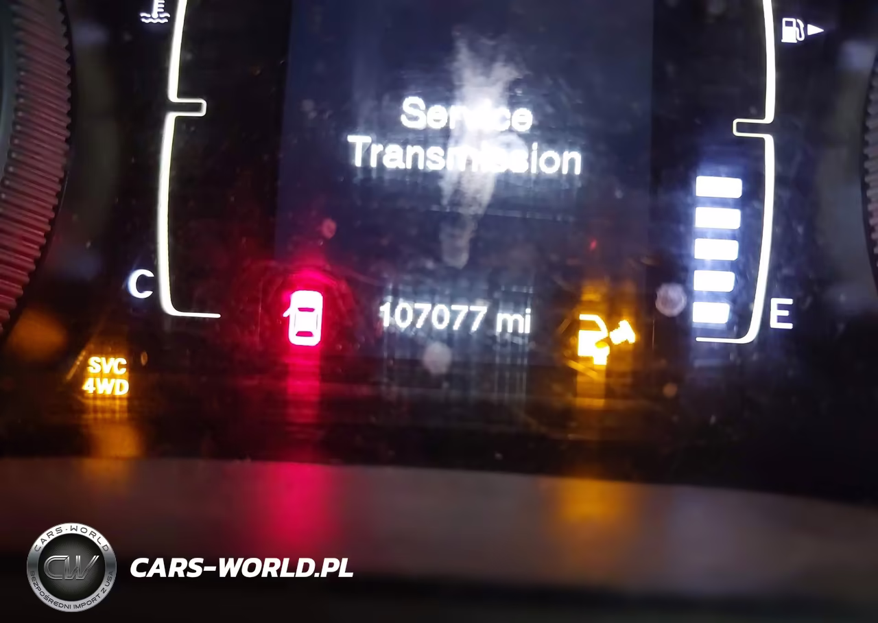 2015 Jeep Cherokee Latitude VIN:1C4PJMCB1FW787272 - 16