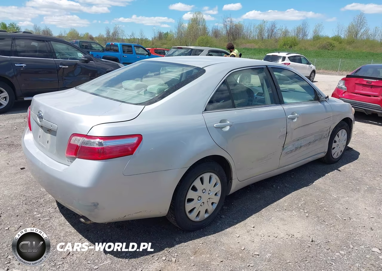 2007 Toyota Camry Le VIN:4T1BE46K57U715204 - 4
