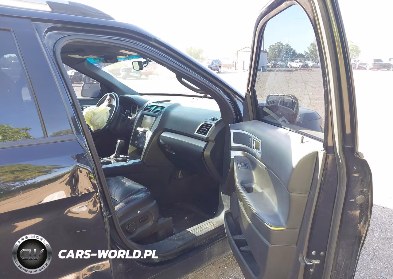 2012 Ford Explorer Xlt VIN:1FMHK7D8XCGA55620 - 5