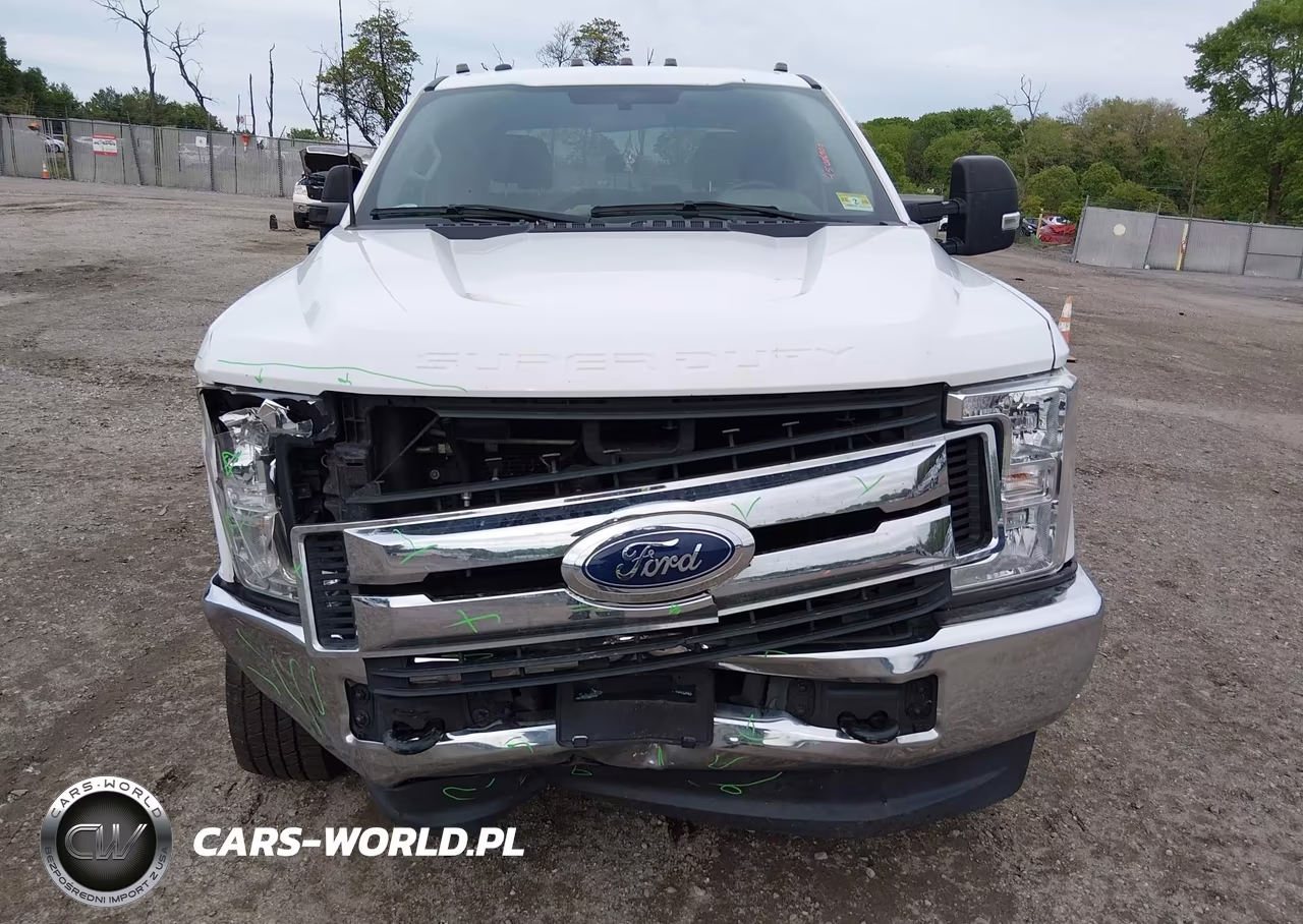 2018 Ford F-250 Xlt VIN:1FT7W2B64JEB12315 - 11