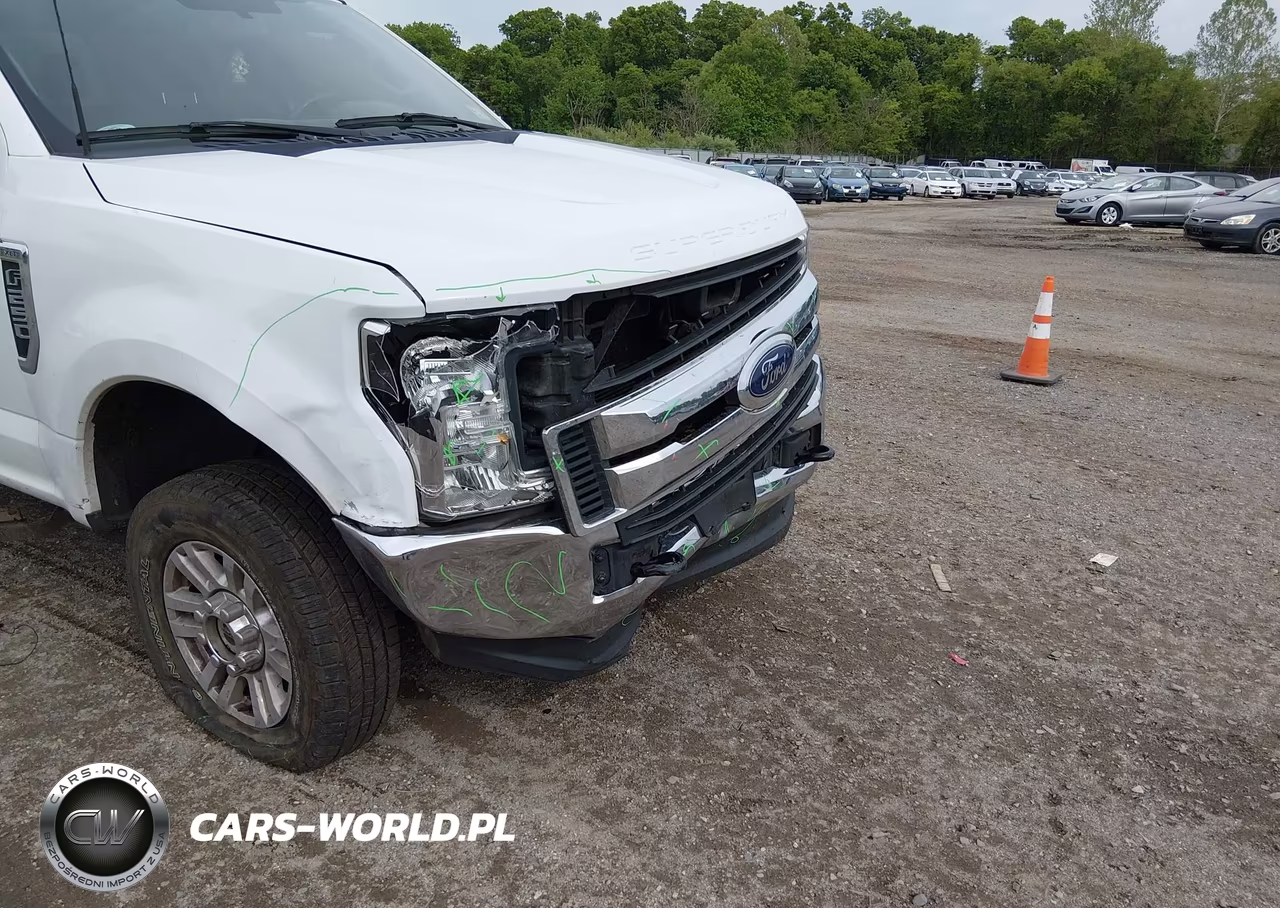 2018 Ford F-250 Xlt VIN:1FT7W2B64JEB12315 - 16