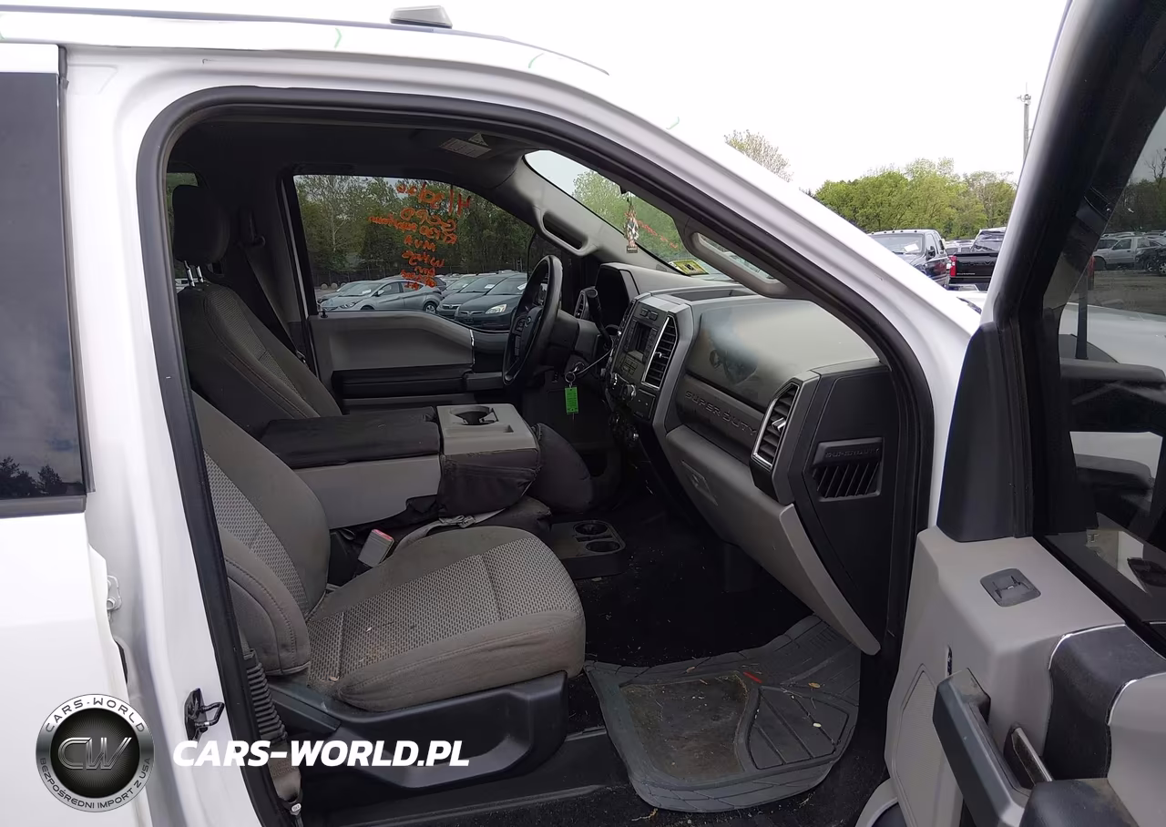 2018 Ford F-250 Xlt VIN:1FT7W2B64JEB12315 - 5