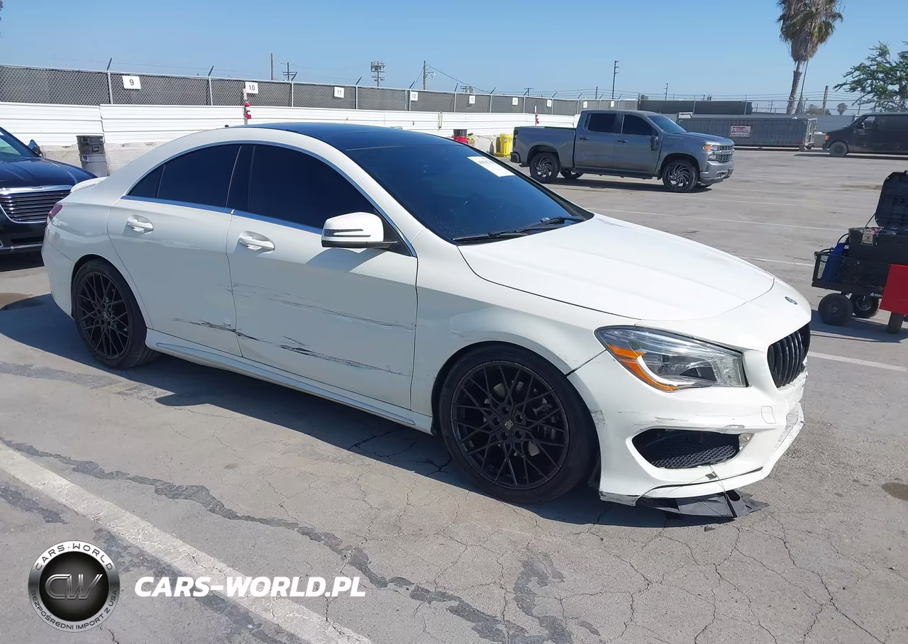 2014 Mercedes-Benz Cla 250 4Matic – zdjęcie 1 z 17