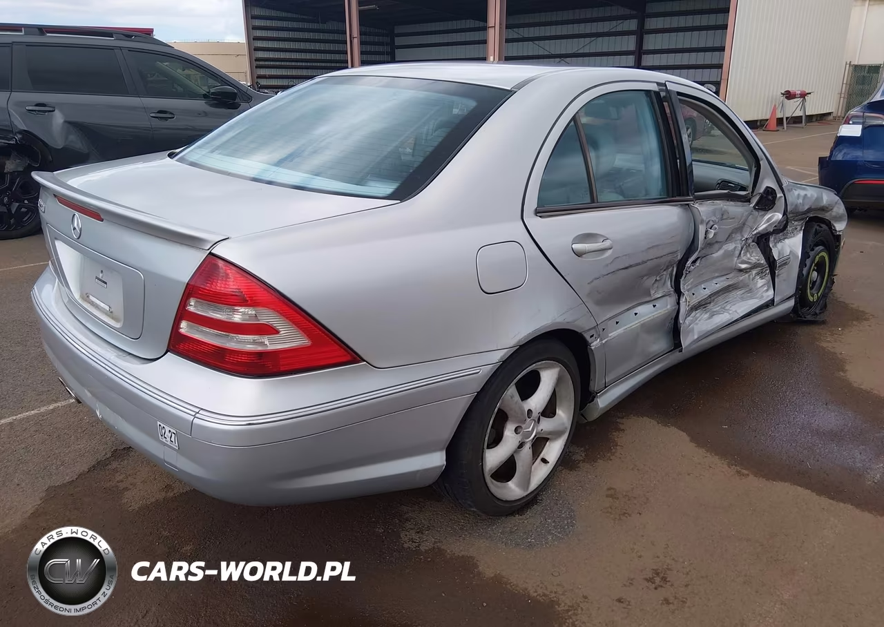 2007 Mercedes-Benz C 230 Sport VIN:WDBRF52H77F900003 - 4