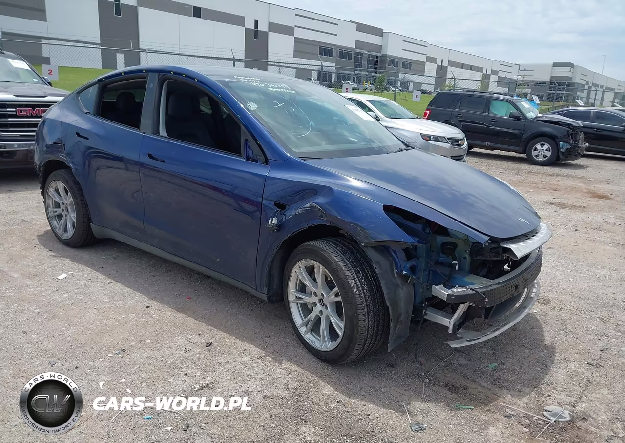 2022 Tesla Model Y Long Range Dual Motor All-Wheel Drive – zdjęcie 1 z 18
