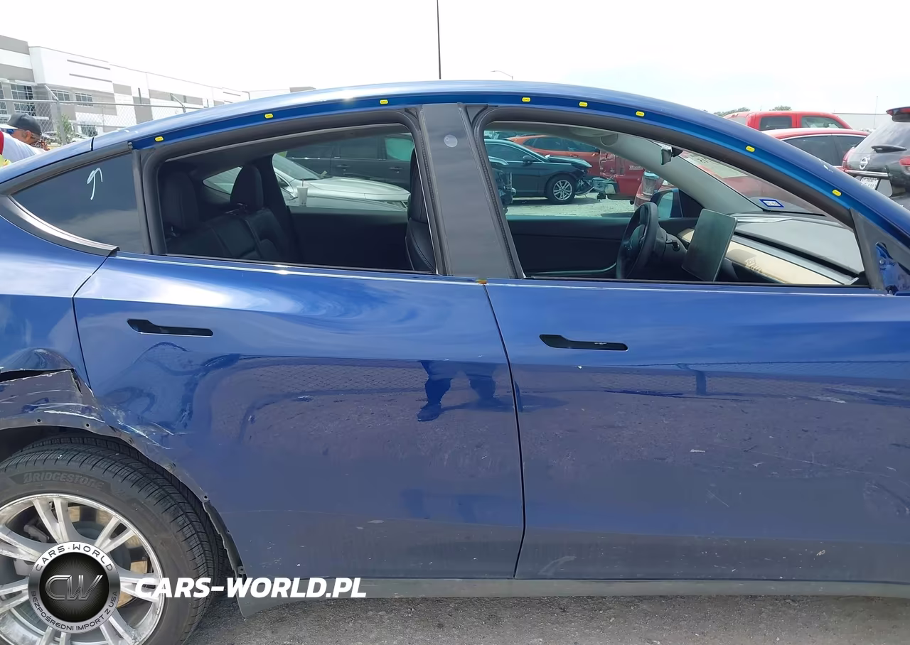 2022 Tesla Model Y Long Range Dual Motor All-Wheel Drive VIN:7SAYGDEE5NF370754 - 12