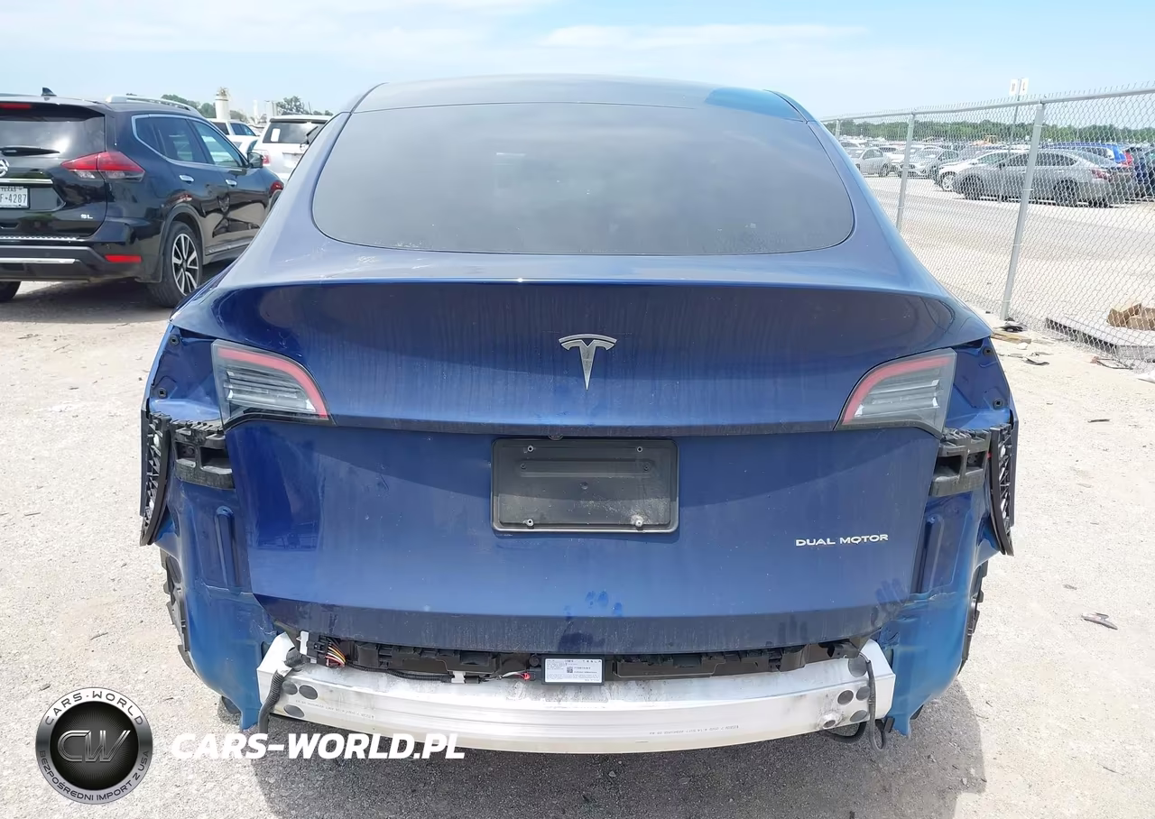 2022 Tesla Model Y Long Range Dual Motor All-Wheel Drive VIN:7SAYGDEE5NF370754 - 15
