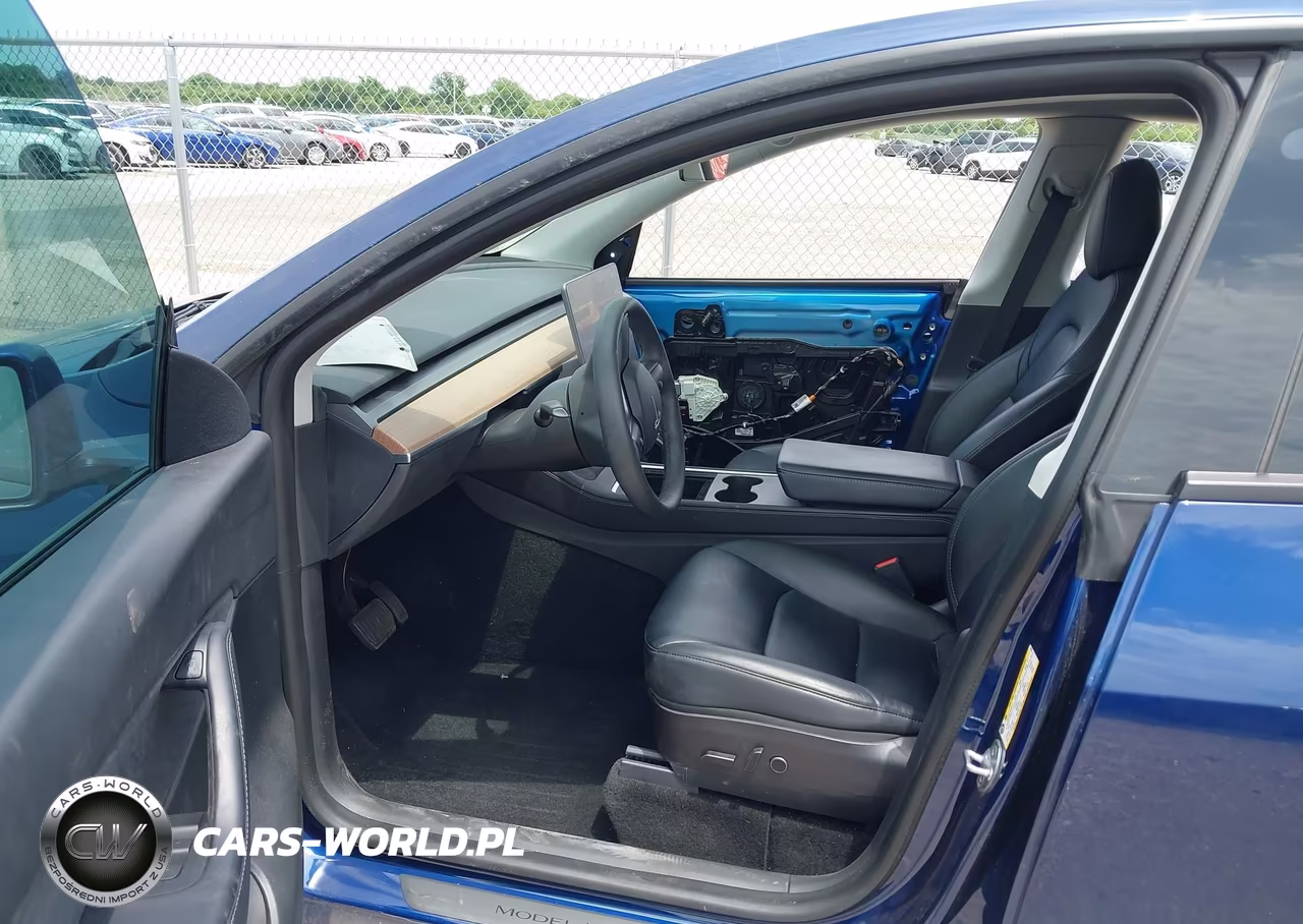 2022 Tesla Model Y Long Range Dual Motor All-Wheel Drive VIN:7SAYGDEE5NF370754 - 5