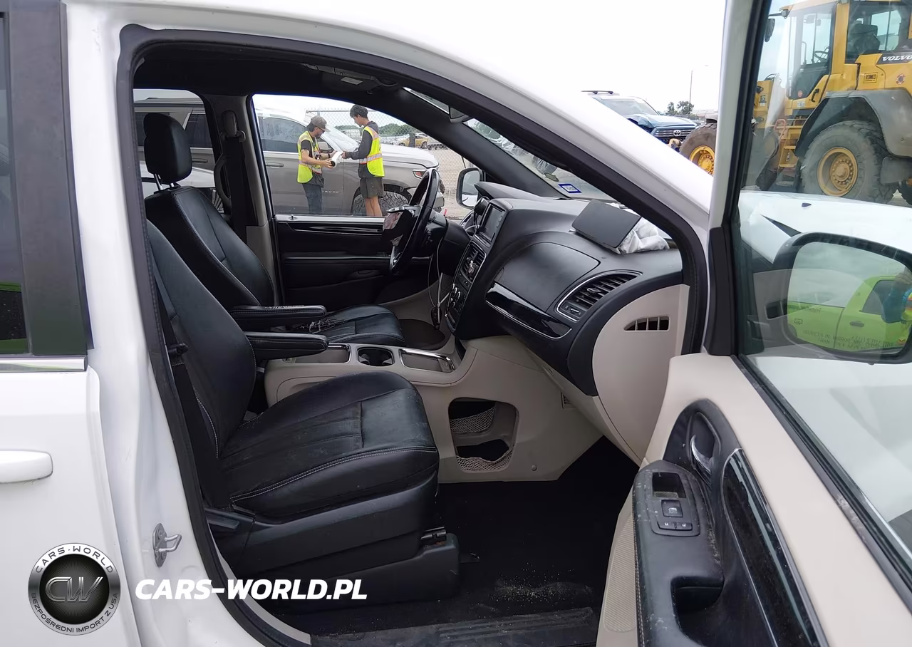 2019 Dodge Grand Caravan Sxt VIN:2C4RDGCG4KR761586 - 5