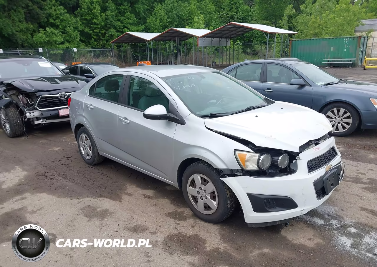 2015 Chevrolet Sonic Ls Auto – zdjęcie 1 z 16