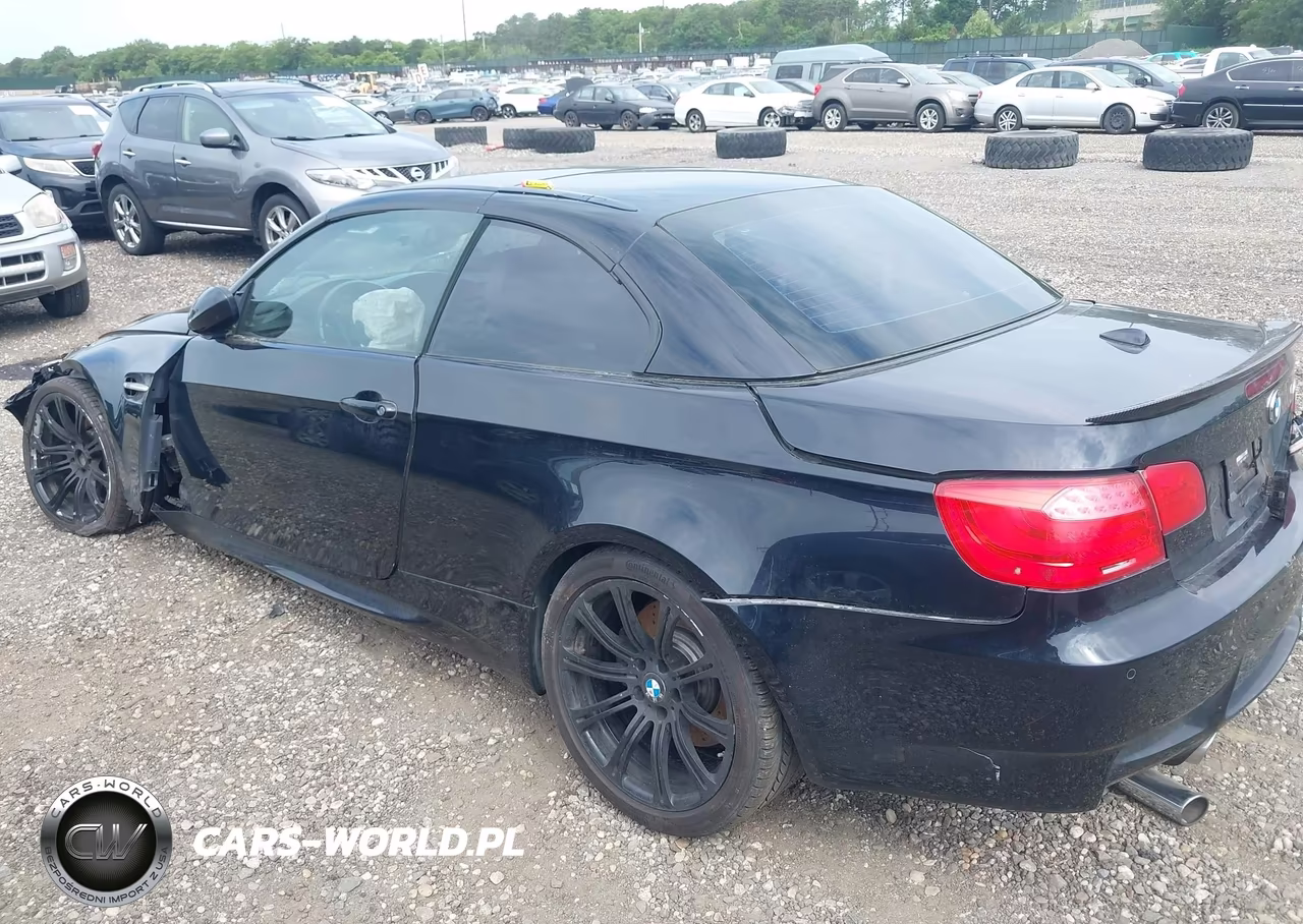 2011 BMW M3 VIN:WBSDX9C57BE584520 - 3