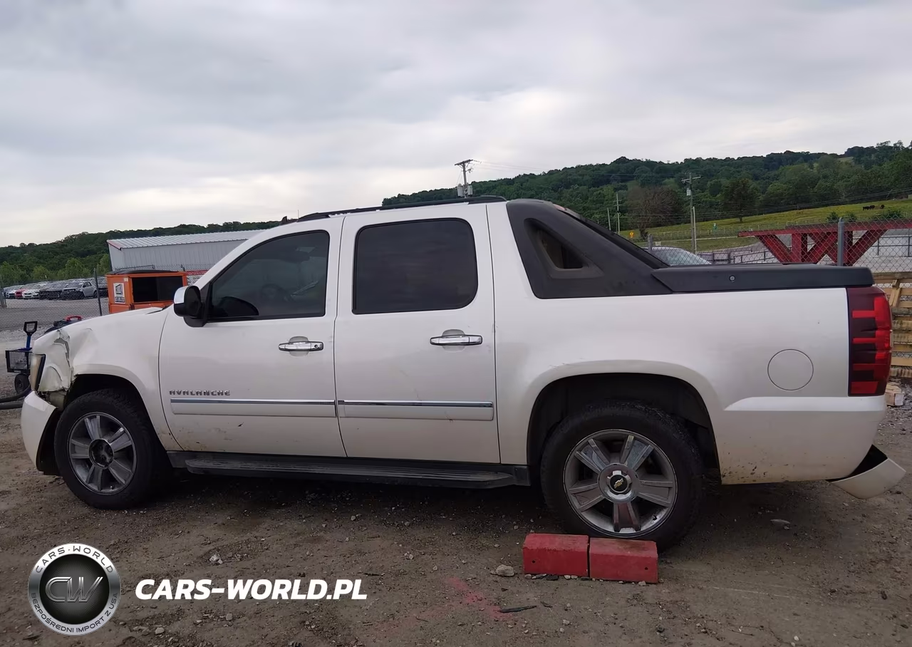 2010 Chevrolet Avalanche 1500 Ltz VIN:3GNVKGE06AG172491 - 14