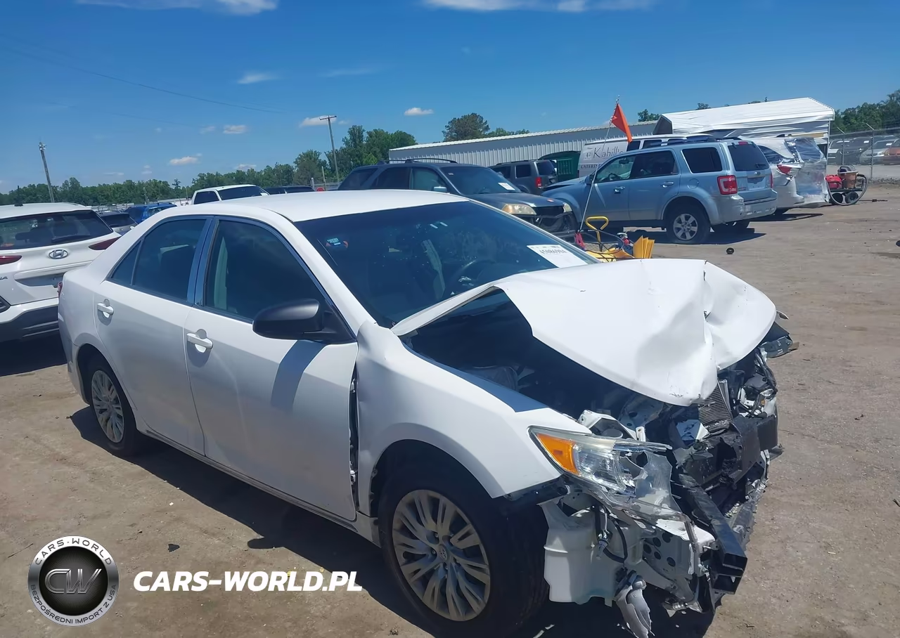 2014 Toyota Camry Le VIN:4T4BF1FK9ER339945 - 13
