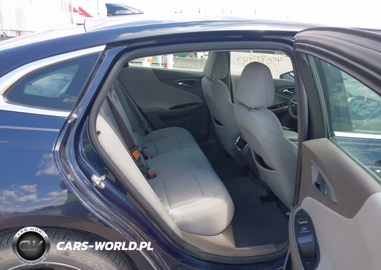 2016 Chevrolet Malibu 1Lt VIN:1G1ZE5STXGF332301 - 8