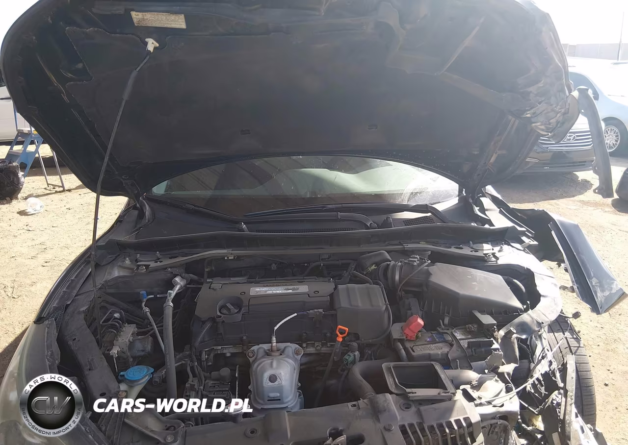 2015 Honda Accord Sport VIN:1HGCR2F59FA015411 - 10