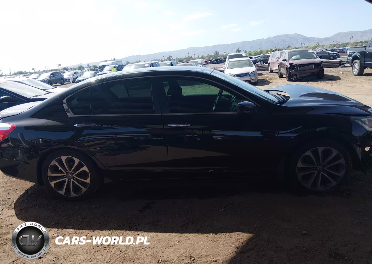 2015 Honda Accord Sport VIN:1HGCR2F59FA015411 - 14