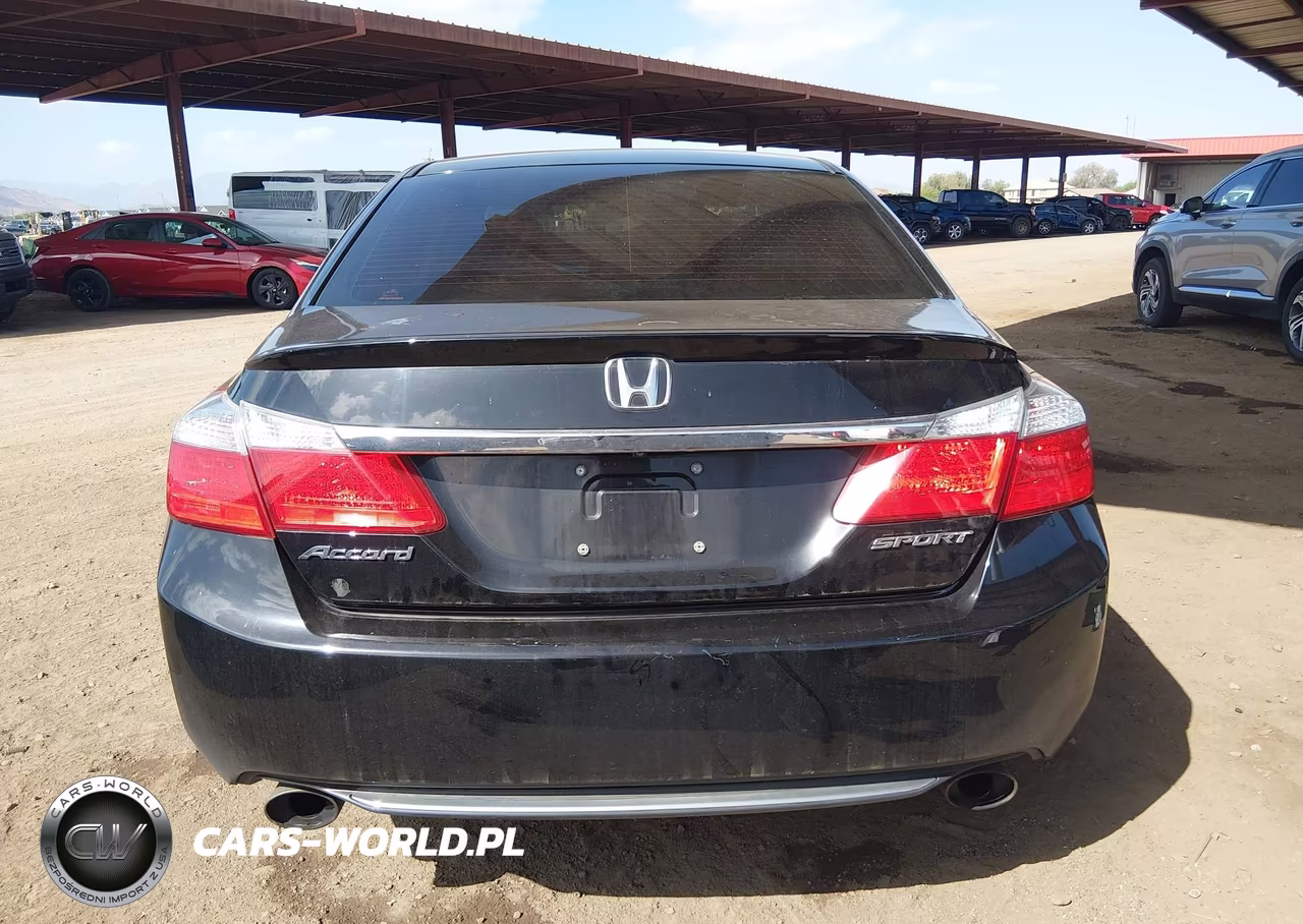 2015 Honda Accord Sport VIN:1HGCR2F59FA015411 - 17