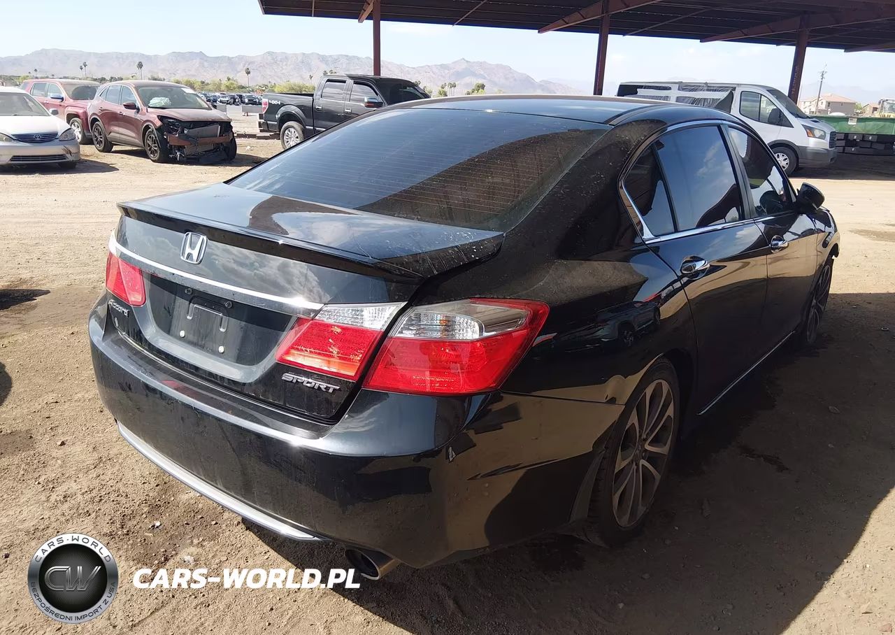 2015 Honda Accord Sport VIN:1HGCR2F59FA015411 - 4