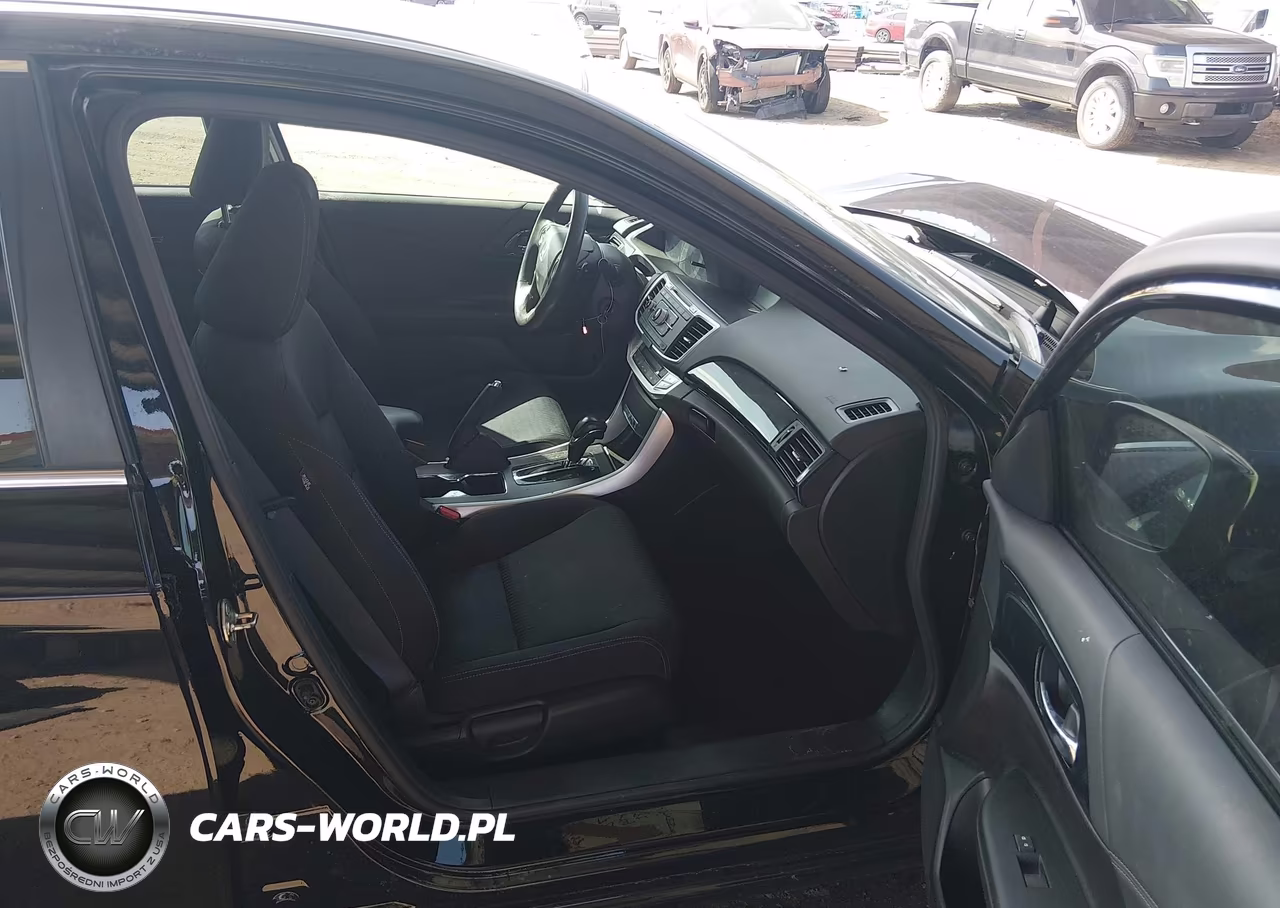 2015 Honda Accord Sport VIN:1HGCR2F59FA015411 - 5