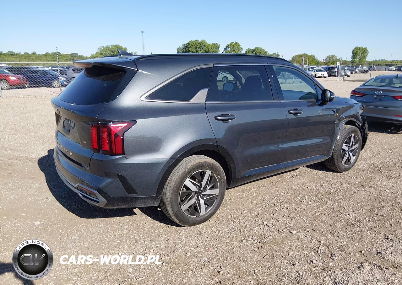 2021 Kia Sorento S VIN:5XYRL4LC2MG056114 - 4