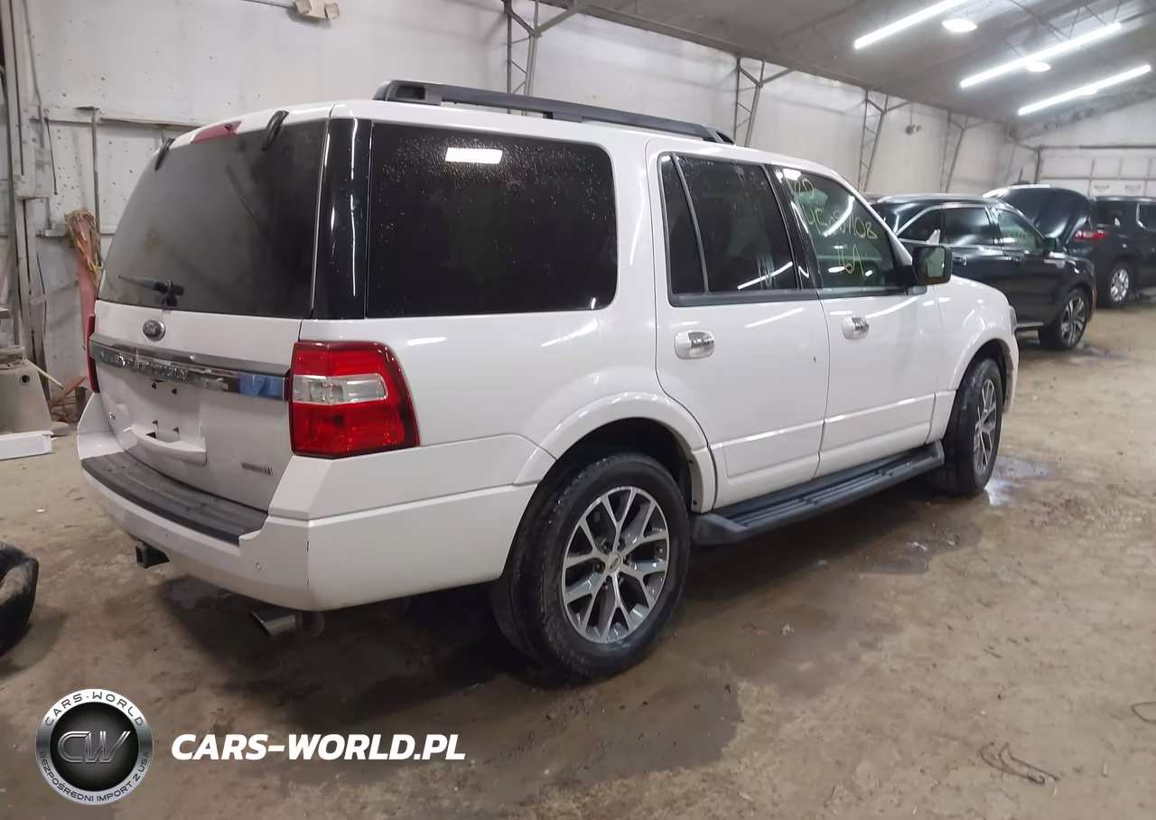 2016 Ford Expedition Xlt VIN:1FMJU1HT2GEF25728 - 4