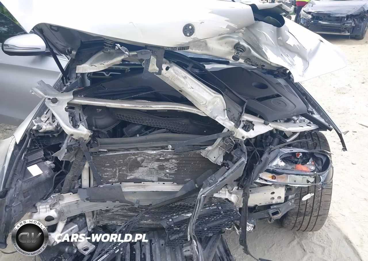2018 Mercedes-Benz C 300 VIN:55SWF4JB2JU258411 - 6