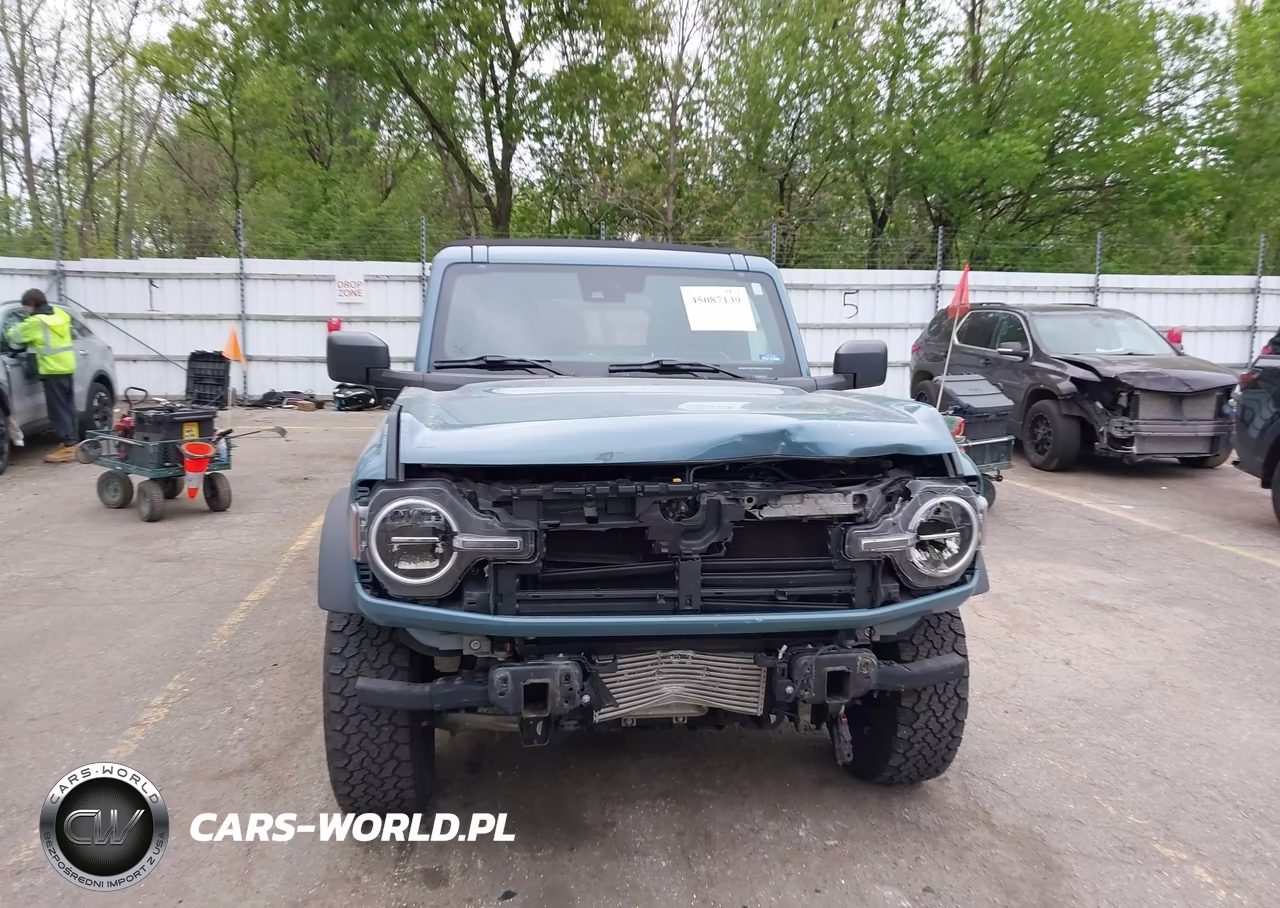 2021 Ford Bronco Black Diamond VIN:1FMEE5BP0MLA68829 - 12