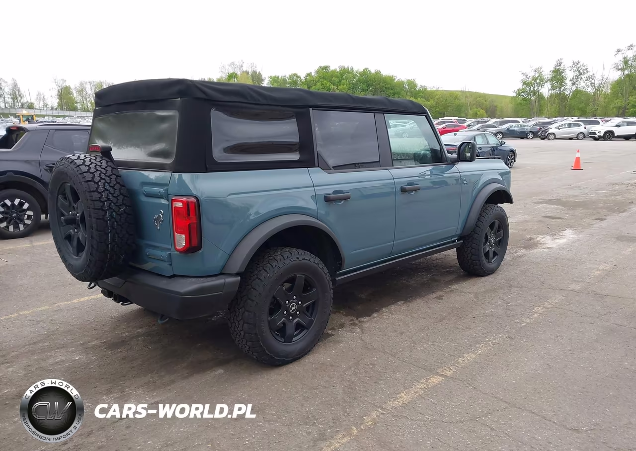 2021 Ford Bronco Black Diamond VIN:1FMEE5BP0MLA68829 - 4