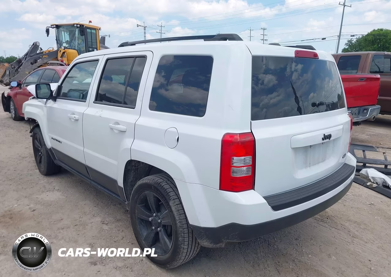 2014 Jeep Patriot Altitude VIN:1C4NJPBAXED893182 - 3