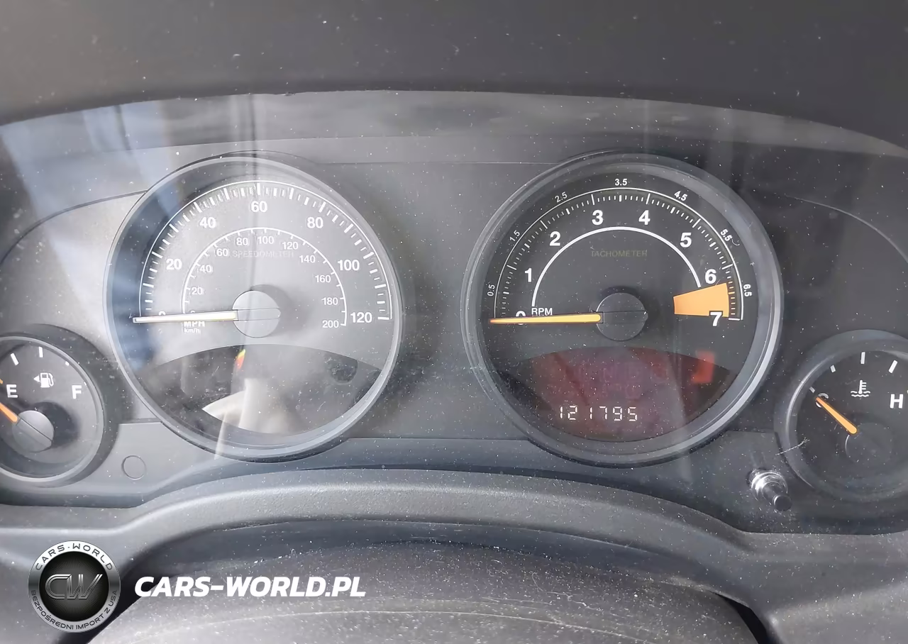 2014 Jeep Patriot Altitude VIN:1C4NJPBAXED893182 - 7
