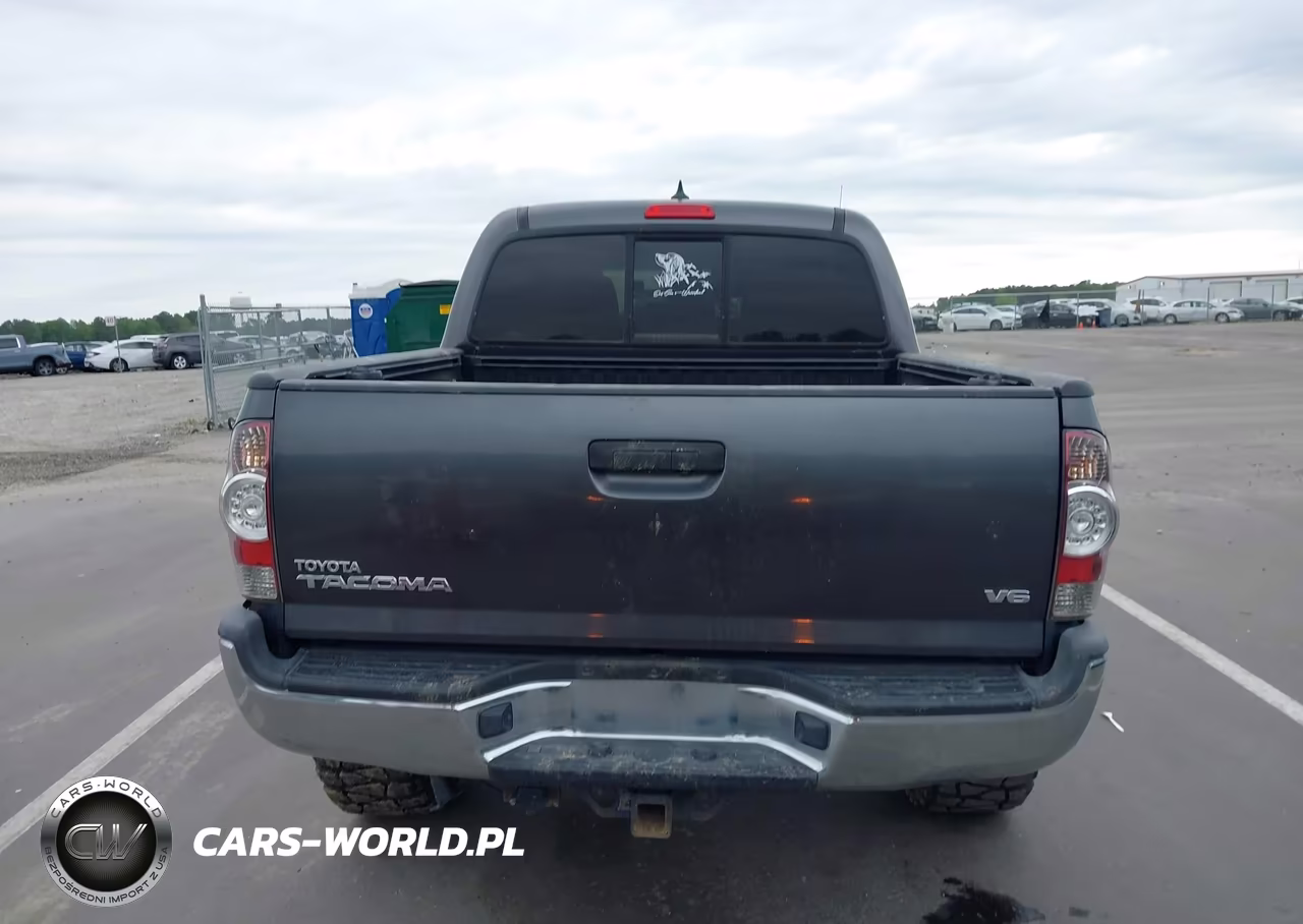 2014 Toyota Tacoma Base V6 VIN:5TFLU4EN0EX092111 - 16