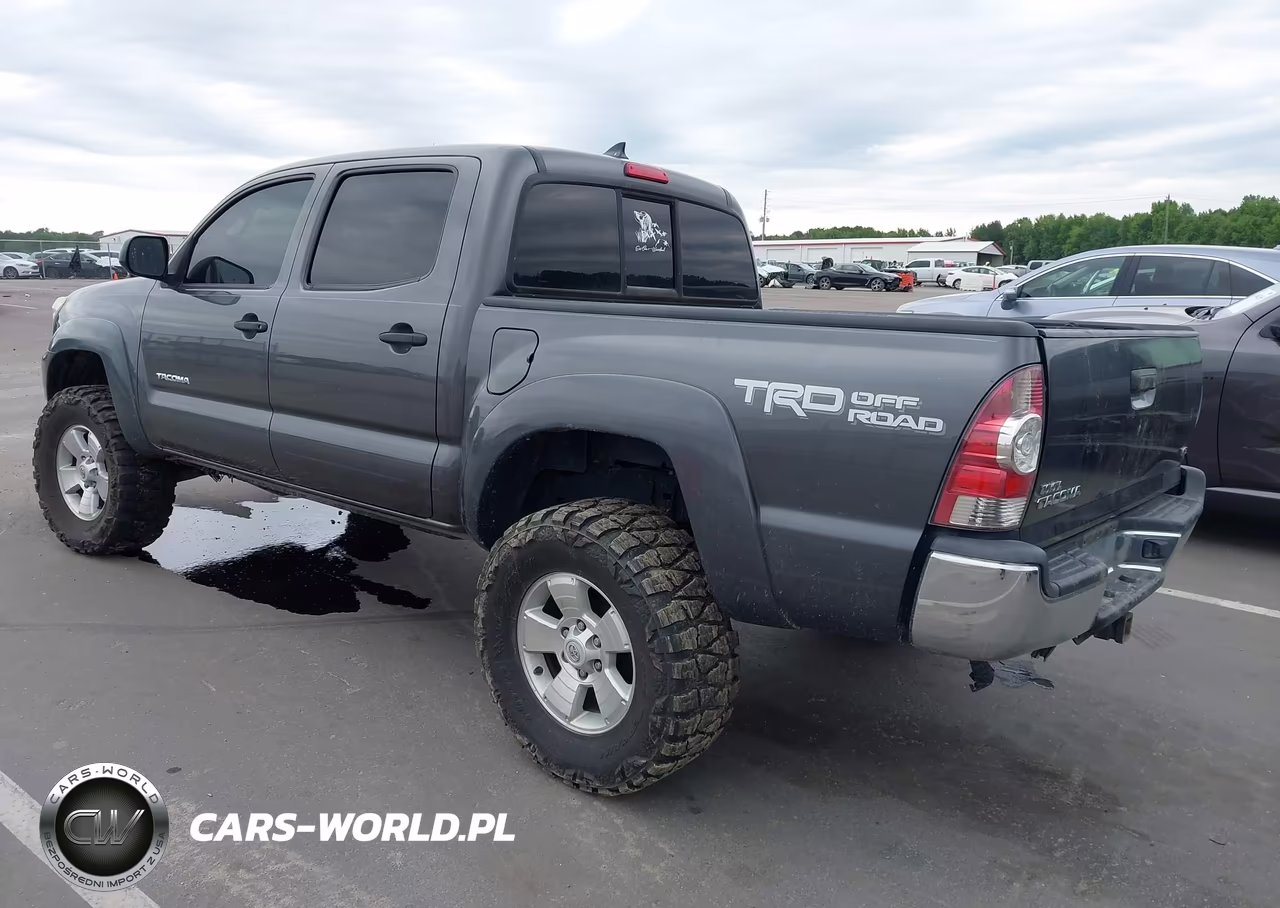 2014 Toyota Tacoma Base V6 VIN:5TFLU4EN0EX092111 - 3