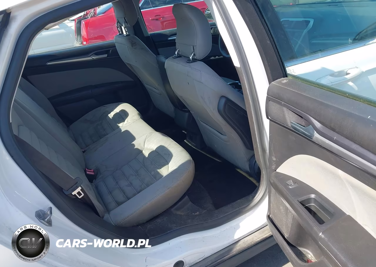 2014 Ford Fusion S VIN:3FA6P0G75ER338600 - 8