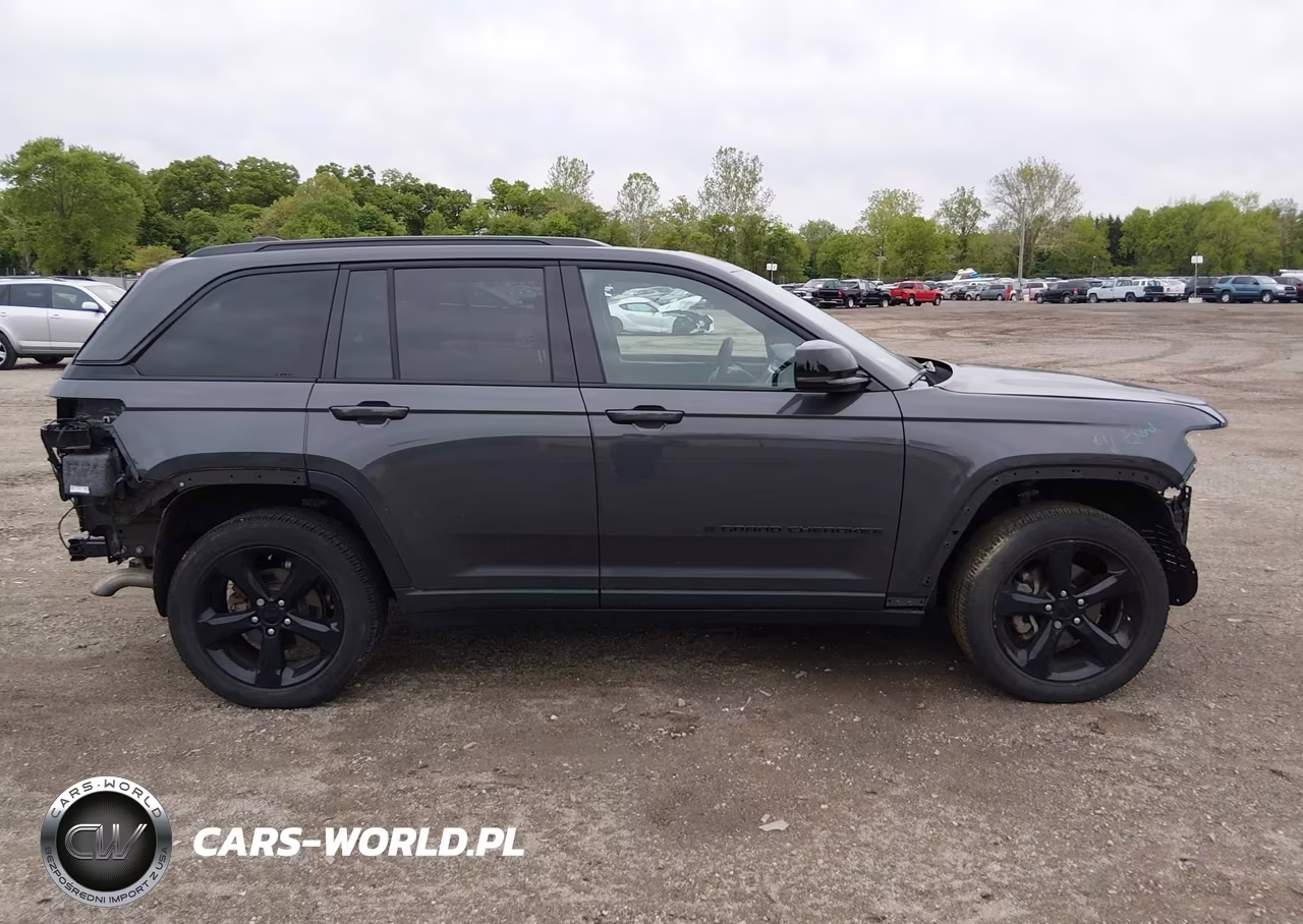 2023 Jeep Grand Cherokee Altitude X 4X4 VIN:1C4RJHAG5PC661093 - 13