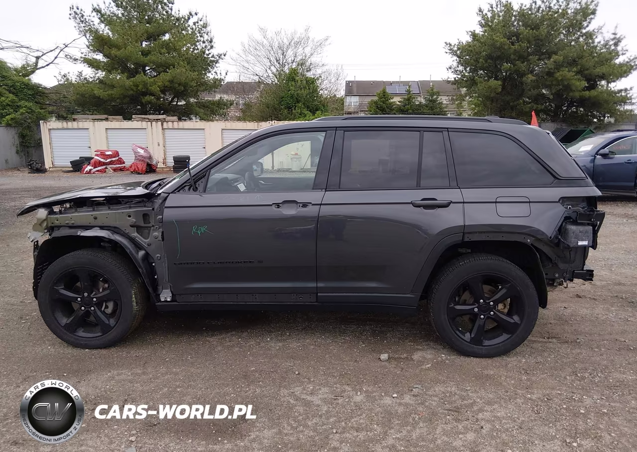 2023 Jeep Grand Cherokee Altitude X 4X4 VIN:1C4RJHAG5PC661093 - 14