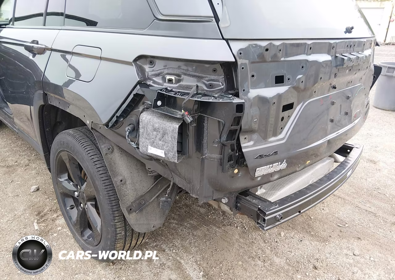 2023 Jeep Grand Cherokee Altitude X 4X4 VIN:1C4RJHAG5PC661093 - 20