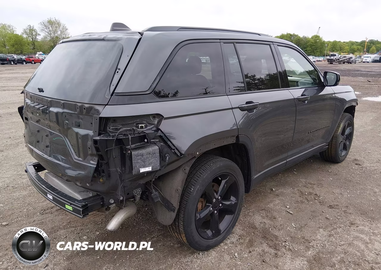 2023 Jeep Grand Cherokee Altitude X 4X4 VIN:1C4RJHAG5PC661093 - 4