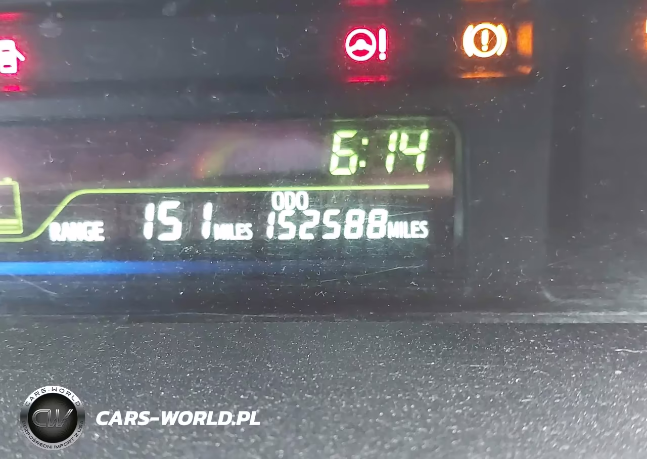 2014 Toyota Prius V Two VIN:JTDZN3EU7E3295934 - 15