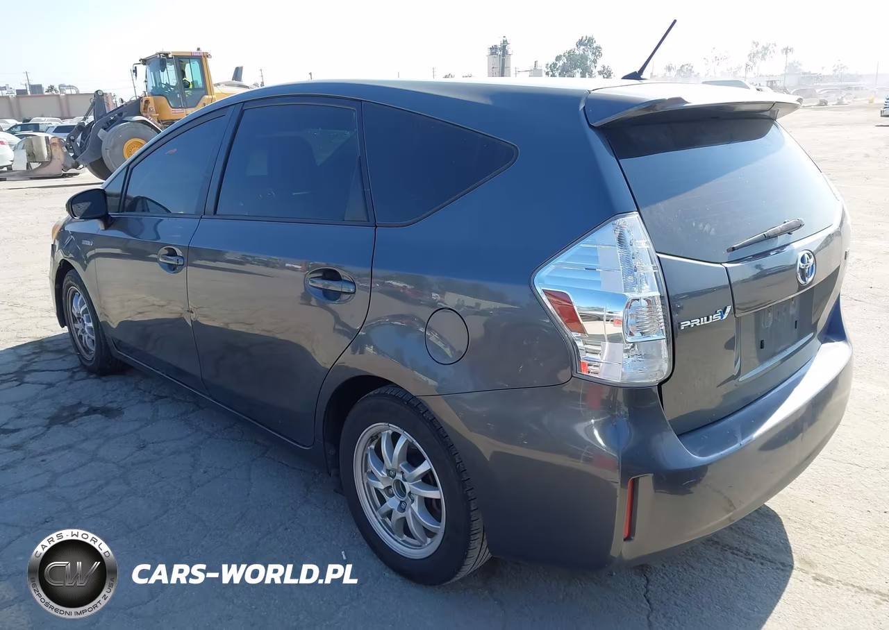 2014 Toyota Prius V Two VIN:JTDZN3EU7E3295934 - 3